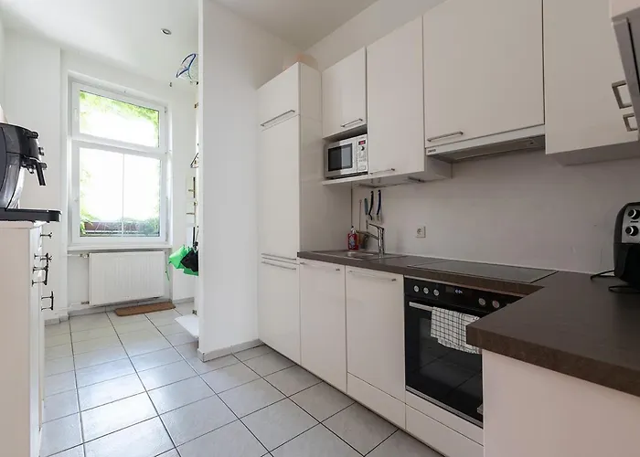 Gruen, Ruhig Und Zentral, Grosses Mit Gruenblick Apartment Vienna